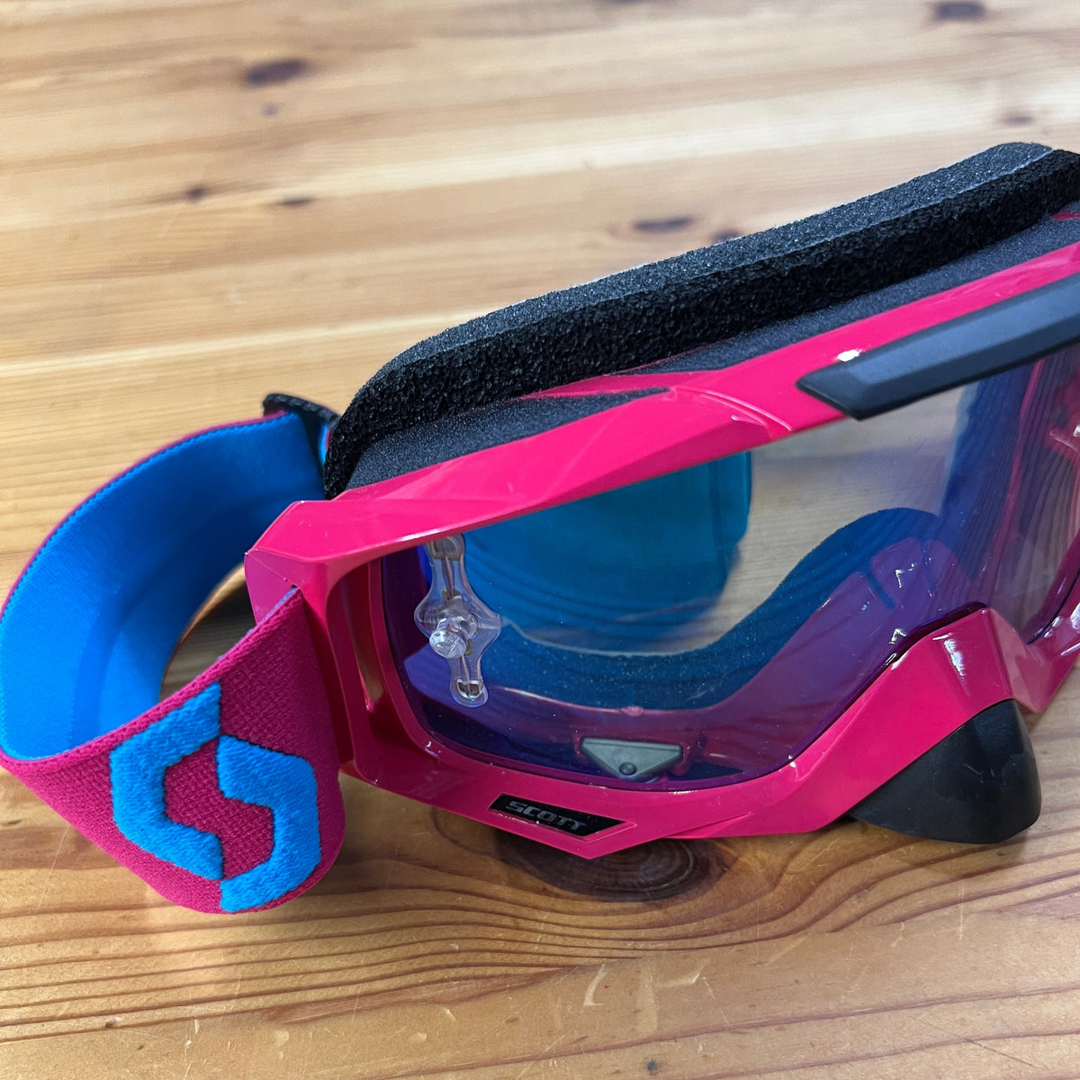 SCOTT SPORTS - TYRANT OFFROAD GOGGLES - ACID PINK - GARAGE SALE