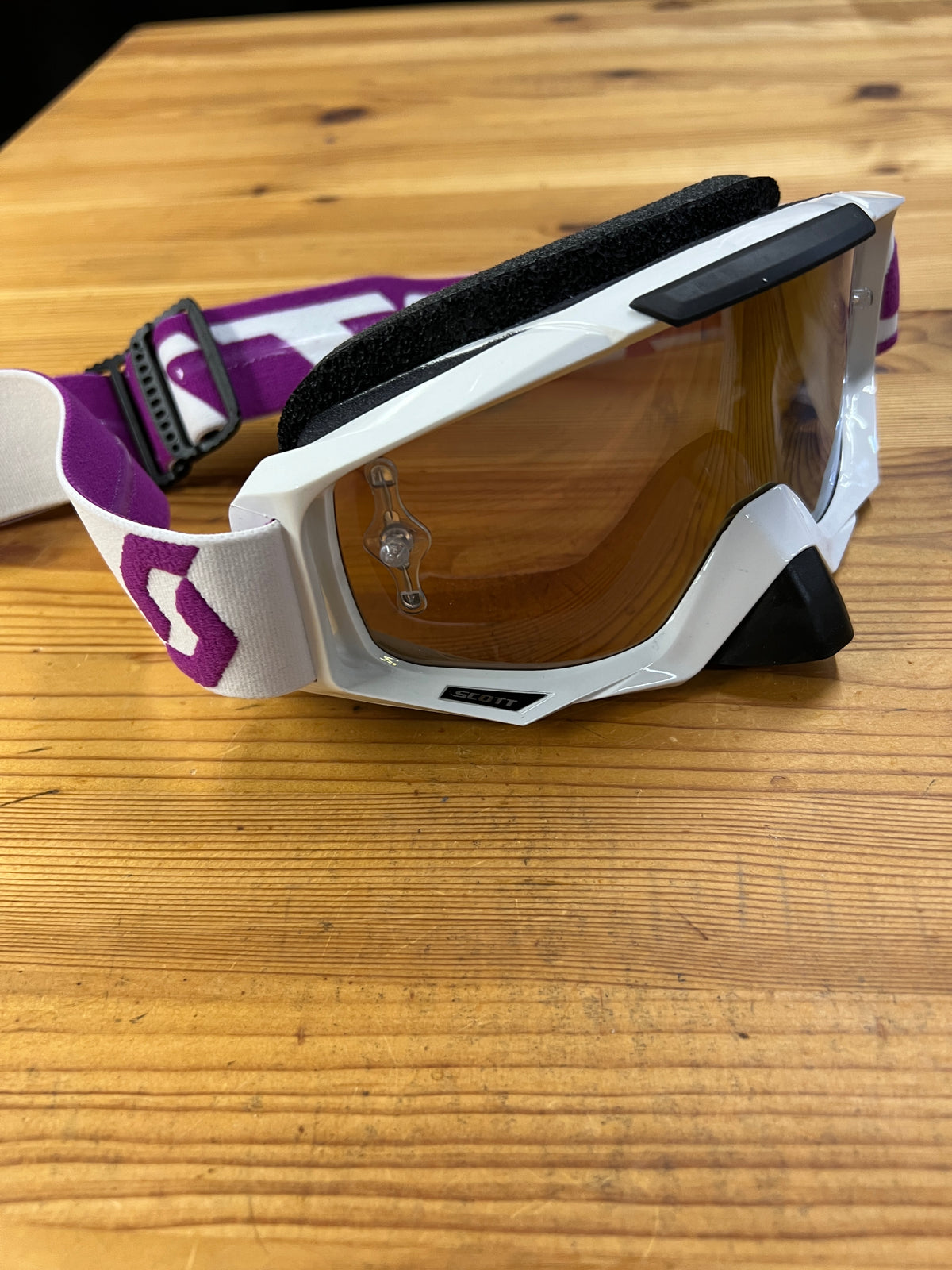 SCOTT SPORTS - TYRANT OFFROAD GOGGLES - ACID PURPLE / WHITE - GARAGE SALE