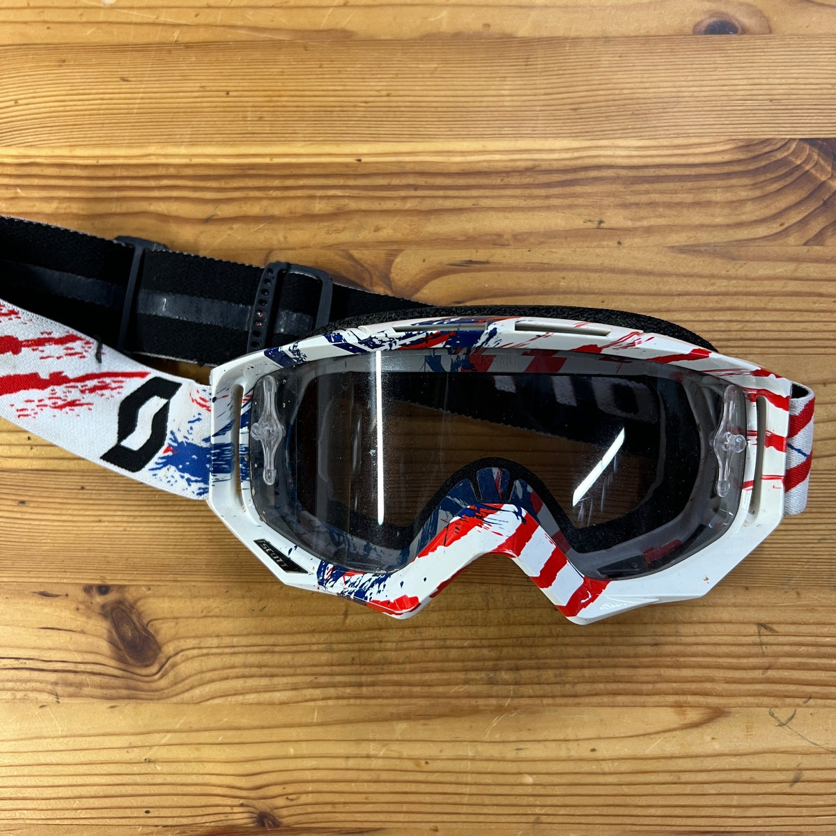 SCOTT SPORTS - TYRANT OFFROAD GOGGLES - RED, WHITE, BLUE - GARAGE SALE