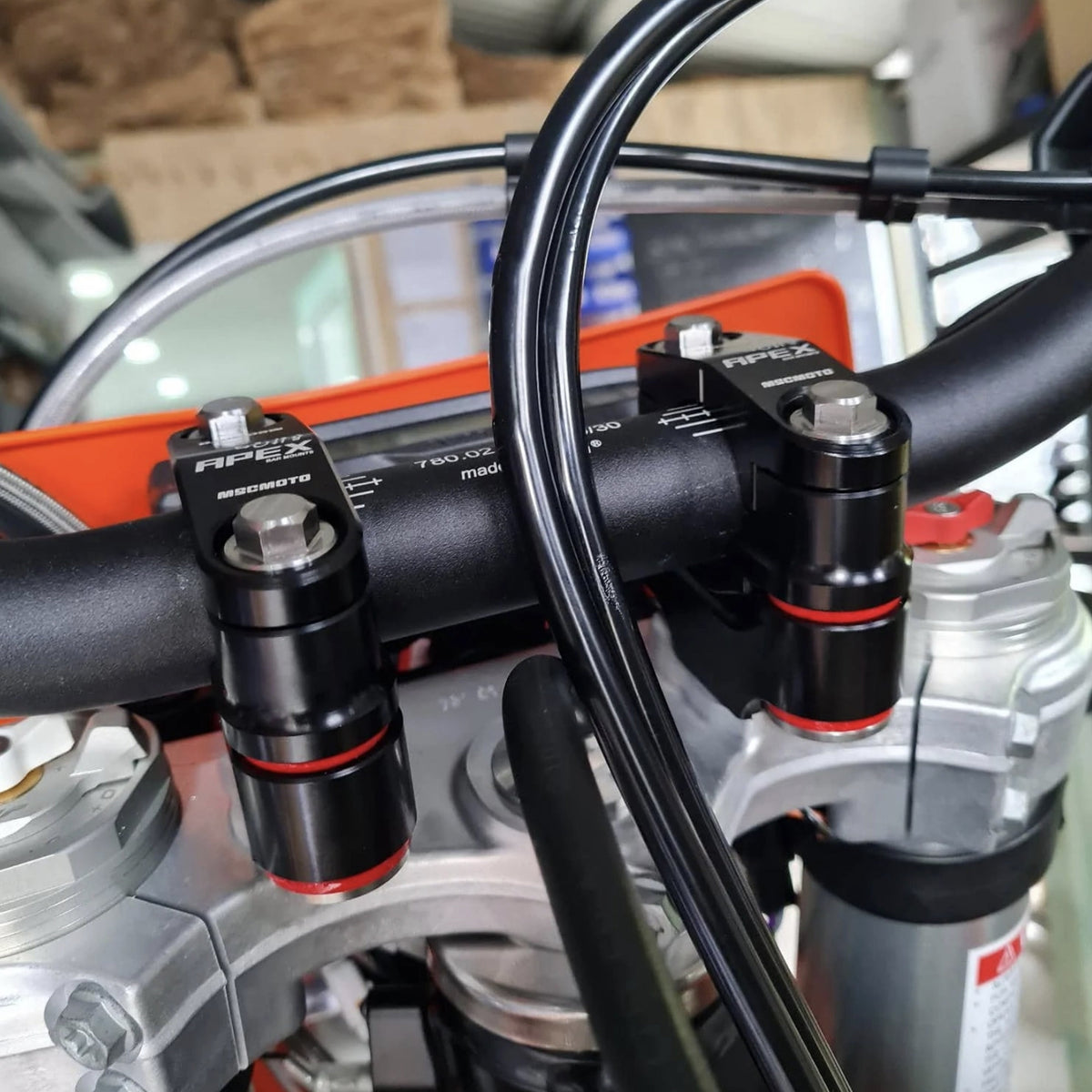 MSC MOTO - APEX ANTI VIBRATION BAR MOUNT SYSTEM