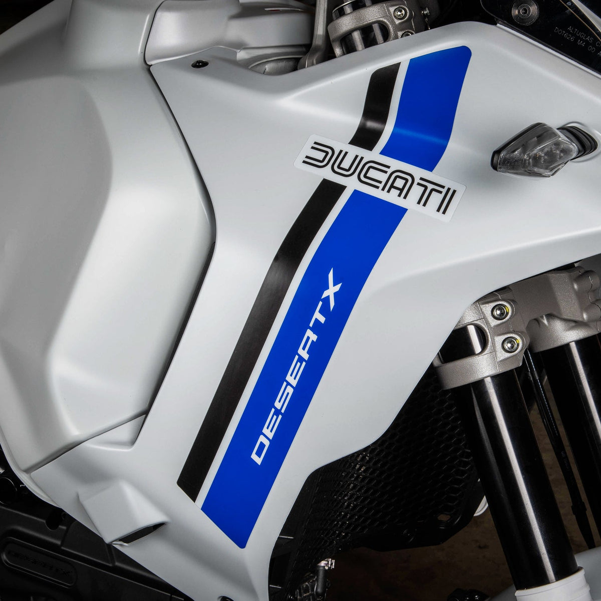 DUCATI - DESERTX STYLING KIT - RETRO BLUE